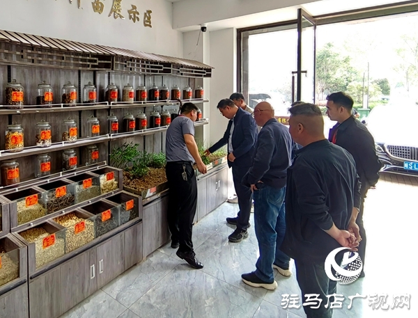 平舆县阳城镇组织镇村干部开展农业产业外出考察学习