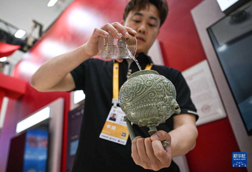 非遗加持，国潮消费信心拉满